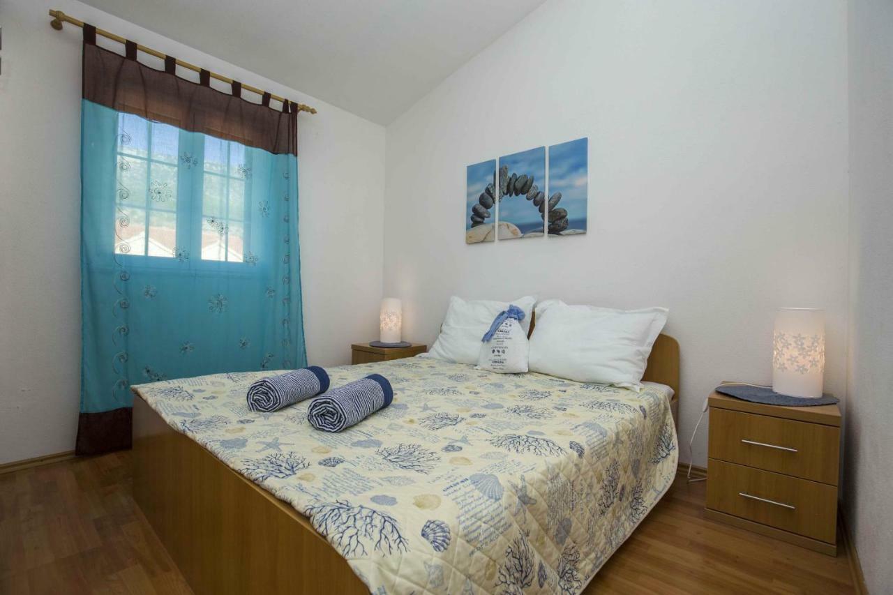 Apartmani Sani Bol Zewnętrze zdjęcie