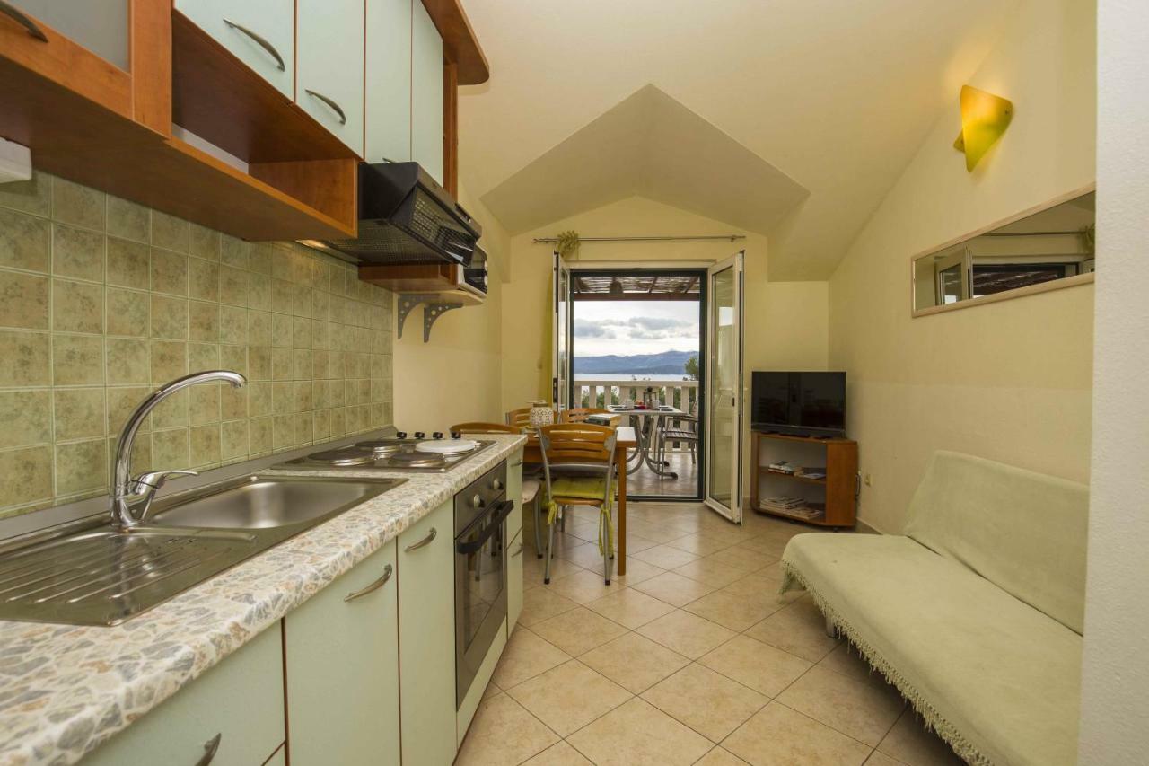 Apartmani Sani Bol Zewnętrze zdjęcie