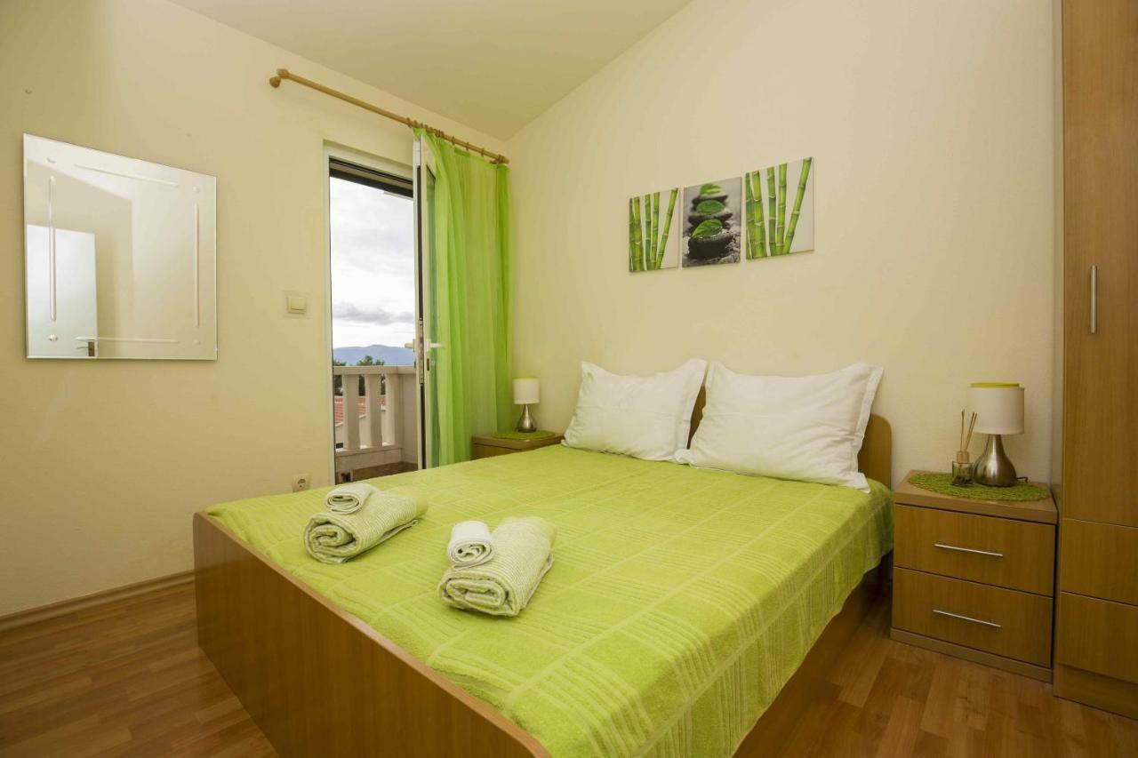 Apartmani Sani Bol Zewnętrze zdjęcie