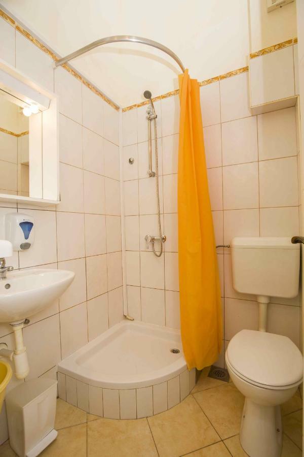 Apartmani Sani Bol Zewnętrze zdjęcie