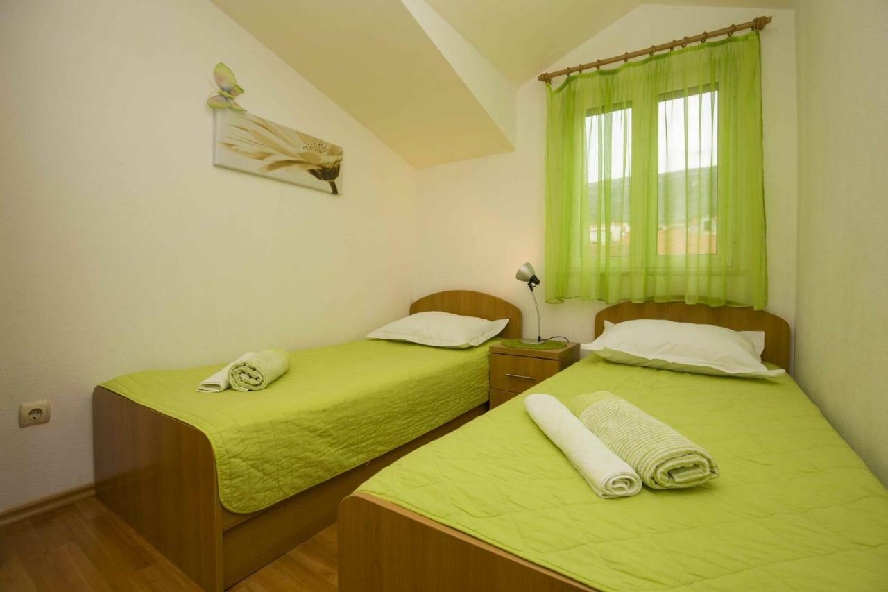 Apartmani Sani Bol Zewnętrze zdjęcie