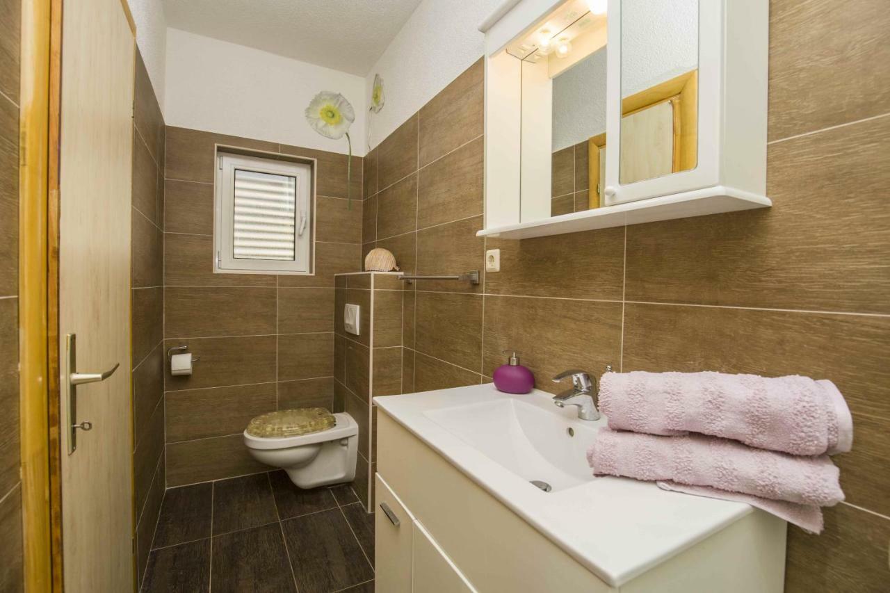 Apartmani Sani Bol Zewnętrze zdjęcie