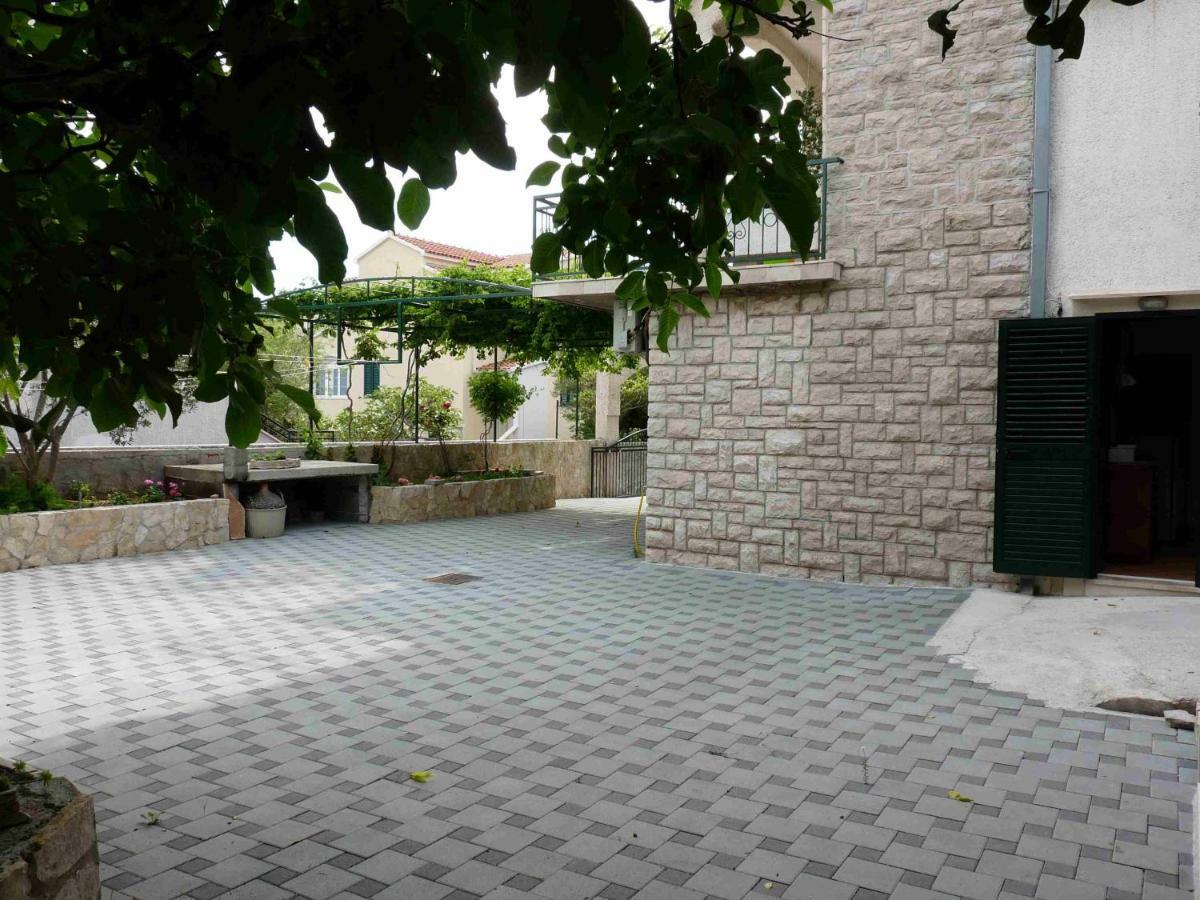 Apartmani Sani Bol Zewnętrze zdjęcie