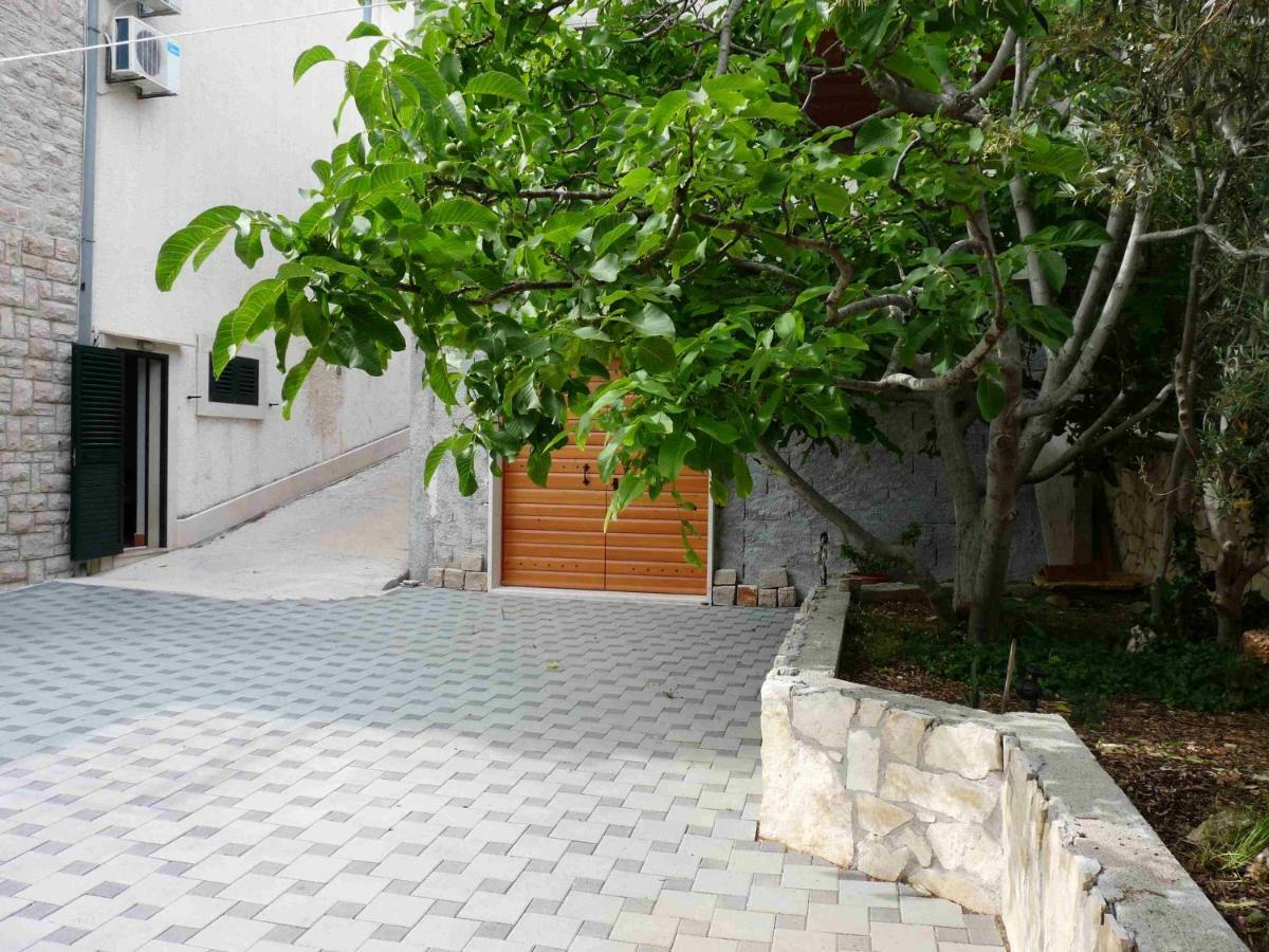 Apartmani Sani Bol Zewnętrze zdjęcie