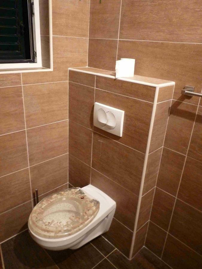 Apartmani Sani Bol Zewnętrze zdjęcie